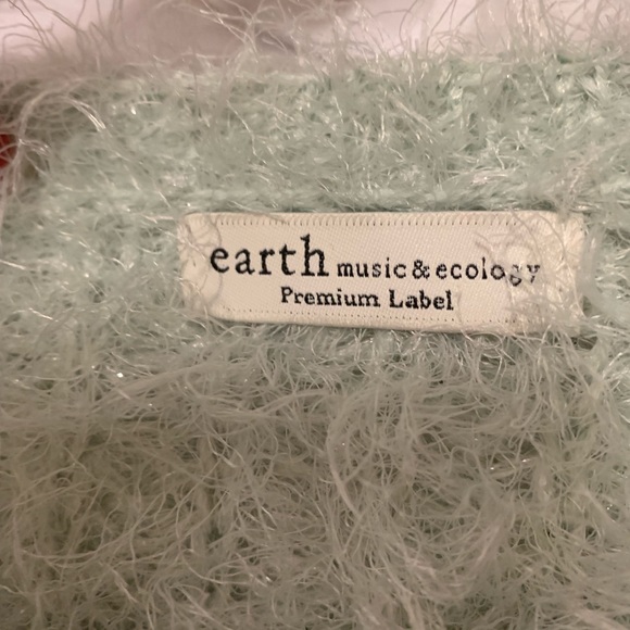 Boxy Mint Fuzzy Sweater - Picture 3 of 6